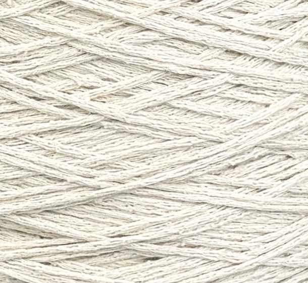 Avorio Prezioso – Garn aus Bouretteseide und Maulbeerseide col. Naturelfenbein 300 m / 100 g